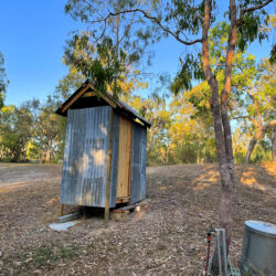 wallys roost outdoor shower